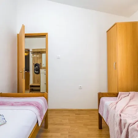 Romana Σπίτι διακοπών Juršići